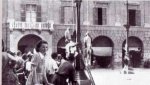 banca corbari impiccata in piazza saffi-2.jpg